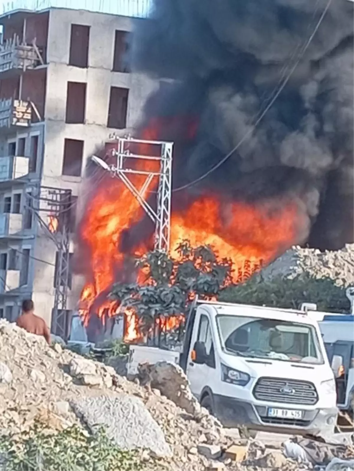 defnede konteyner yangini sVfAgD9K