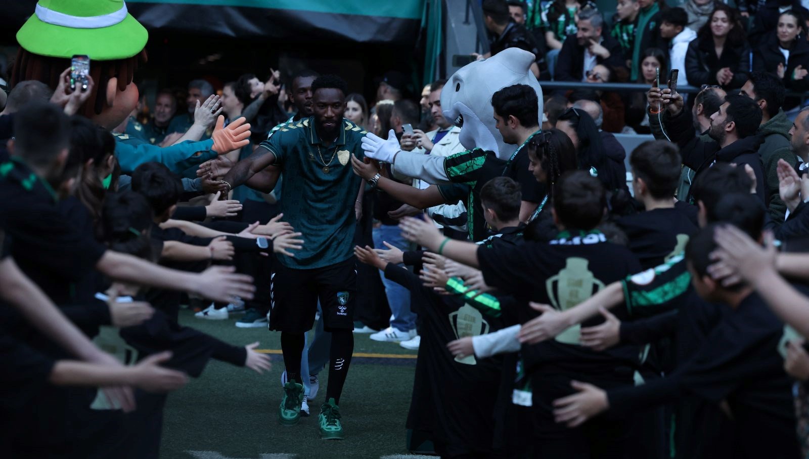 kocaelispor appindangoye ile yollari ayirdi 18Kcm35u