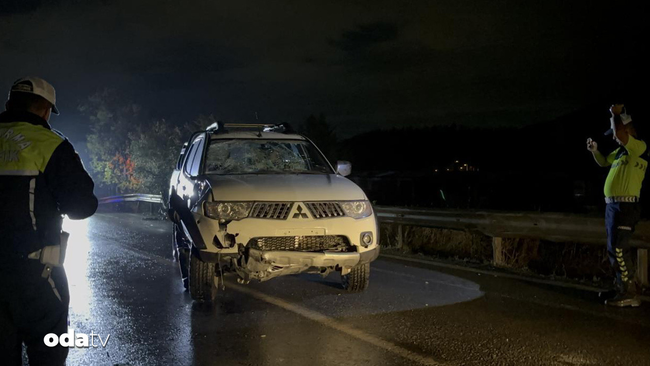 izmirde feci kaza pikap ile elektrikli bisiklete carpti sjfHBrCx