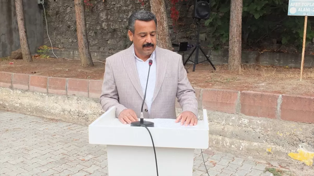 kebanda muhtarlar gunu dolayisiyla toren duzenlendi dZbOFdTA.jpg