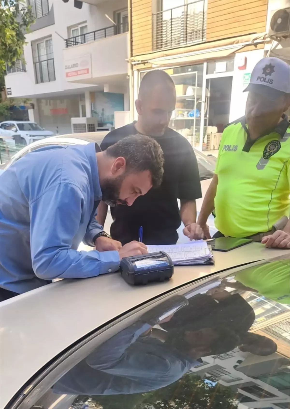 ters yolda giden surucuye 46 bin ceza U23pASNV.jpg