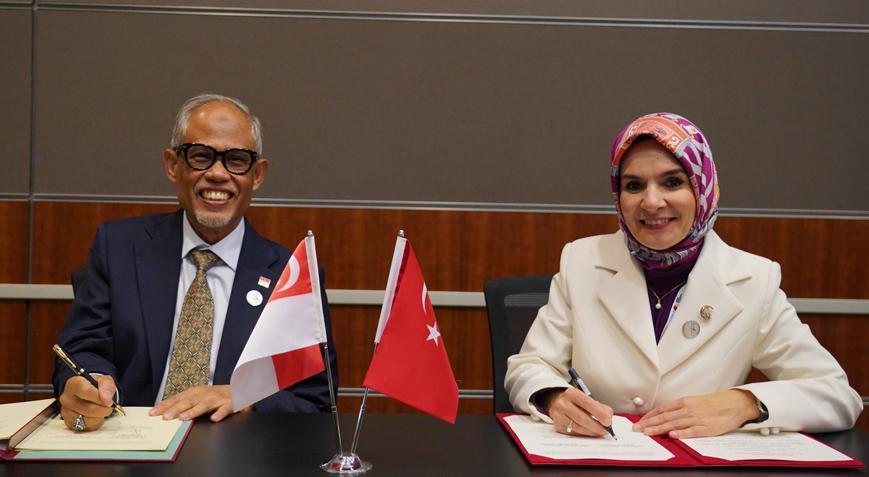 bakan goktas turkiyenin doha buyukelciligini ziyaret etti 9CuAiuMR.jpg