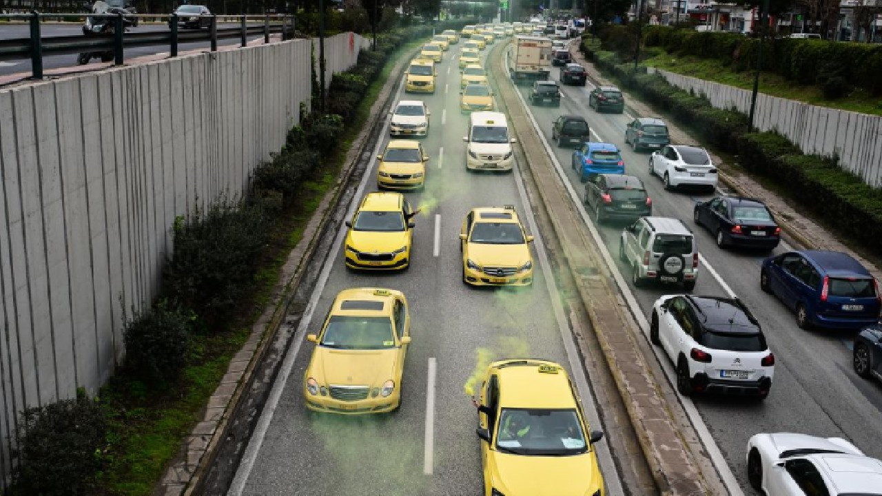 taksicilerden 48 saatlik grev nXTRVxCG.jpg