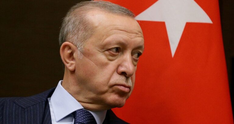 samil-tayyardan-erdogan-yazin-dugmeye-basacak-iddiasi-YtWSESlt