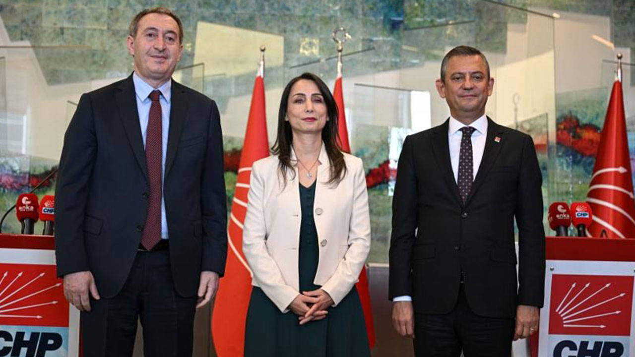 DEM Parti, Özgür Özel’e Destek Telefonu ile Dayanışma Gösterdi
