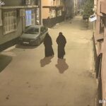 Adanada carsafli hirsizlik kameralara yakalandilar 1 gun onceden plan yaptiklari ortaya cikti p3pA1VG3