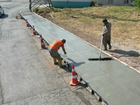 Kocaeli izmitte gundogdu mahallesine yeni beton kaldirim DIIOua7Z